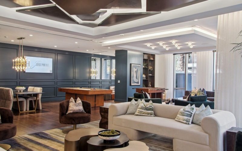 Josephine Club Lounge